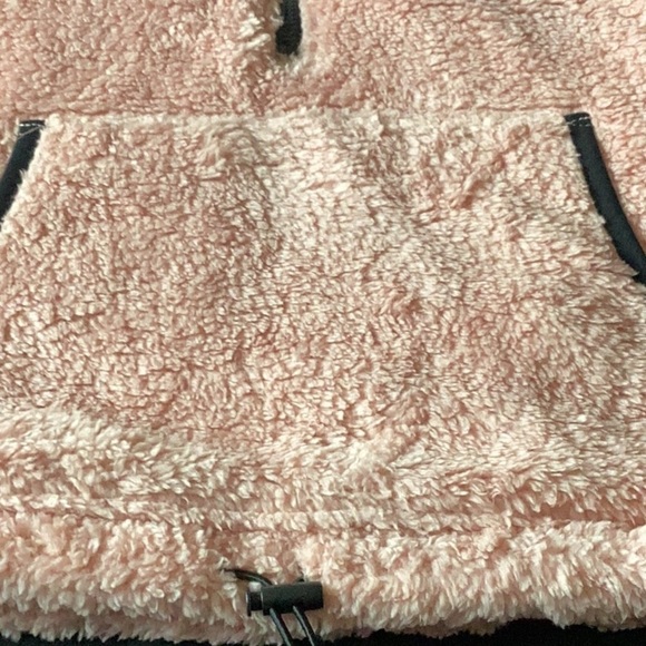 SIZE small no boundaries plush pullover sweatshirt/ jacket. Peachy/ pink - Picture 5 of 9